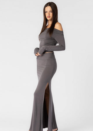 Two-piece set, two-piece skirt set, maxi skirt set, off the shoulder set, fall outfit, fall style, fall outfits, staple pieces, fall fashion