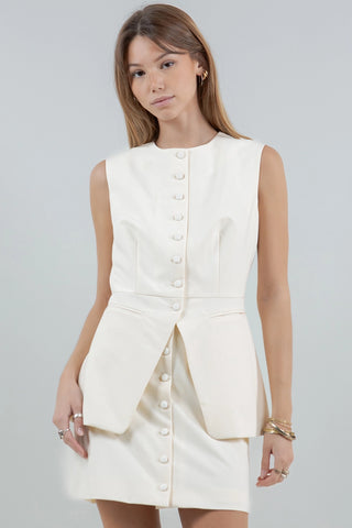 Vivi Sleveless Button Down Top