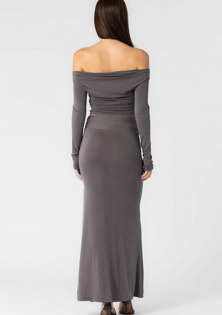 Two-piece set, two-piece skirt set, maxi skirt set, off the shoulder set, fall outfit, fall style, fall outfits, staple pieces, fall fashion