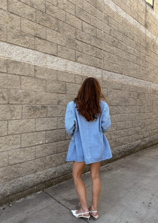 Denim blazer, denim blazer jacket, denim jacket, light denim blazer, light denim blazer jacket, spring outfit, spring jacket