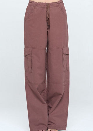 Beige style, spring outfit, outfit inspo, minimal style, outfit ideas, street style, vintage style, retro style, spring aesthetic, outfit for brunch, outfit of the day, outfits, spring style, neutral style, monochromatic style, 