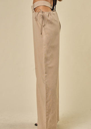 Minimal style, outfit inspo, fashion inspo, spring fashion, neutral fashion, streetwear fashion, streetwear style, casual outfit,  