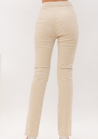 Fall style, fall fashion, fall outfit, fall outfits, fall fashion trends, neutral style, fall style, Pinterest aesthetic, Pinterest fashion, Pinterest inspired, outfit of the day.