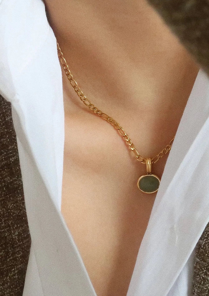 Gold necklace, gold jewelry, 18k gold jewelry, hypoallergenic jewelry, aventurine necklace.Gold necklace, gold jewelry, 18k gold jewelry, hypoallergenic jewelry, aventurine necklace.