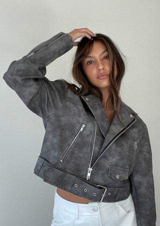 Fall style, fall fashion, fall outfit, fall outfits, fall fashion trends, neutral style, fall style, Pinterest aesthetic, Pinterest fashion, Pinterest inspired, outfit of the day.