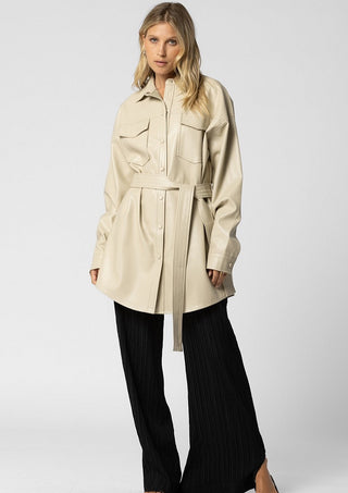 Beige style, spring outfit, outfit inspo, minimal style, outfit ideas, street style, vintage style, retro style, s