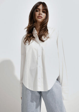 Beige style, spring outfit, outfit inspo, minimal style, outfit ideas, street style, vintage style, retro style, spring aesthetic, outfit for brunch, outfit of the day, outfits, spring style, neutral style, monochromatic style, 