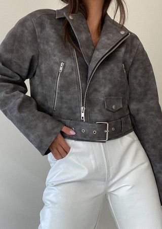 Fall style, fall fashion, fall outfit, fall outfits, fall fashion trends, neutral style, fall style, Pinterest aesthetic, Pinterest fashion, Pinterest inspired, outfit of the day.