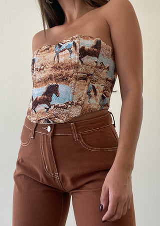 western cowgirl, western cowgirl outfit, western cowgirl aesthetic, cowgirl aesthetic, country concert outfit, bustier top, western top, summer outfit
