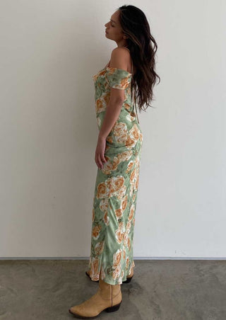 floral dress, floral maxi dress, maxi dress, summer outfit, wedding guest outfit, wedding guest dress, wedding guest maxi dress, dress, summer dress, summer dress outfit