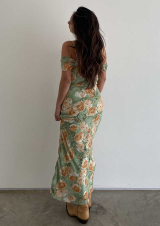 floral dress, floral maxi dress, maxi dress, summer outfit, wedding guest outfit, wedding guest dress, wedding guest maxi dress, dress, summer dress, summer dress outfit
