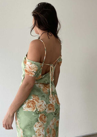 floral dress, floral maxi dress, maxi dress, summer outfit, wedding guest outfit, wedding guest dress, wedding guest maxi dress, dress, summer dress, summer dress outfit