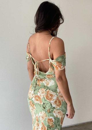 floral dress, floral maxi dress, maxi dress, summer outfit, wedding guest outfit, wedding guest dress, wedding guest maxi dress, dress, summer dress, summer dress outfit