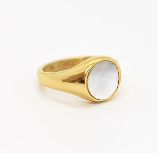 Demi Gold Pearl Singet Ring